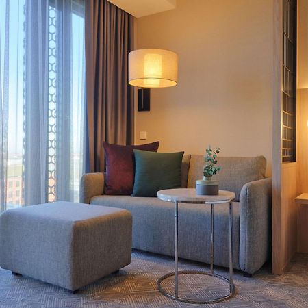 Adina Apartment Hotel Мюнхен Экстерьер фото